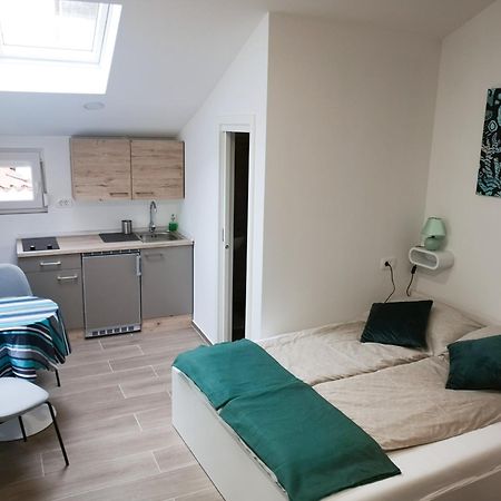 Korala Apartments 피란 외부 사진