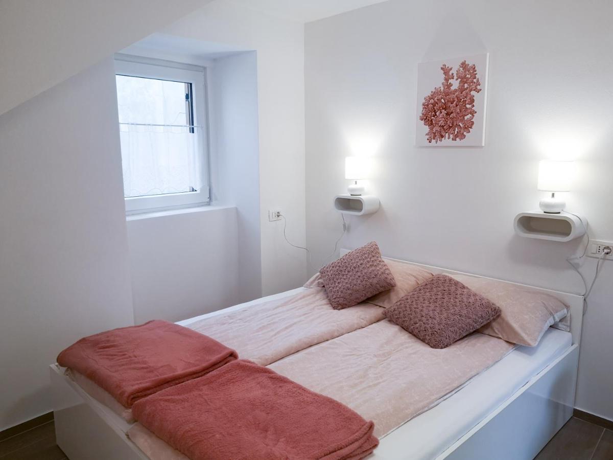 Korala Apartments 피란 외부 사진
