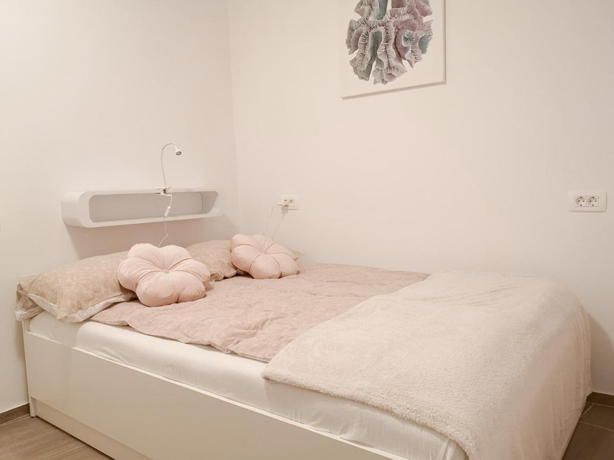 Korala Apartments 피란 외부 사진